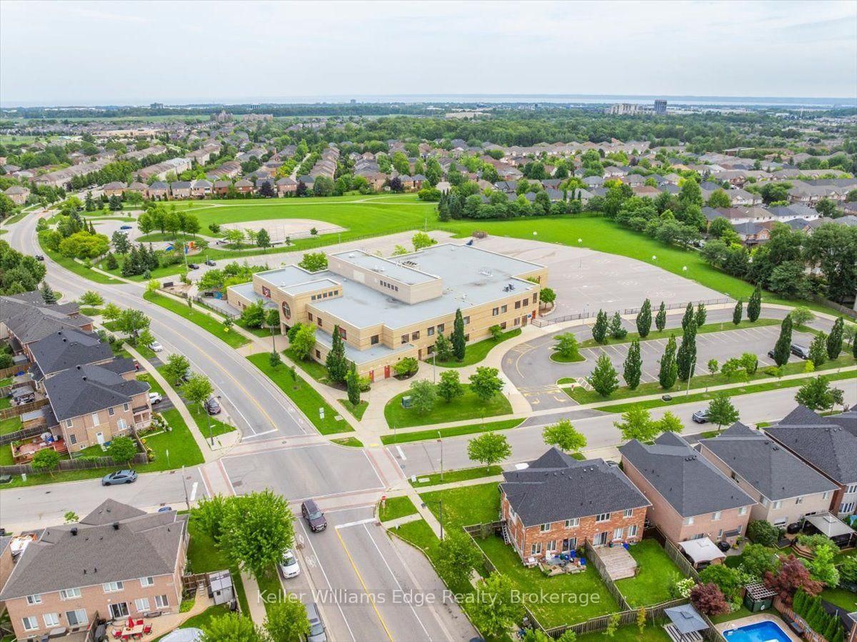 2456 Pathfinder Drive • Burlington, ON photo 44