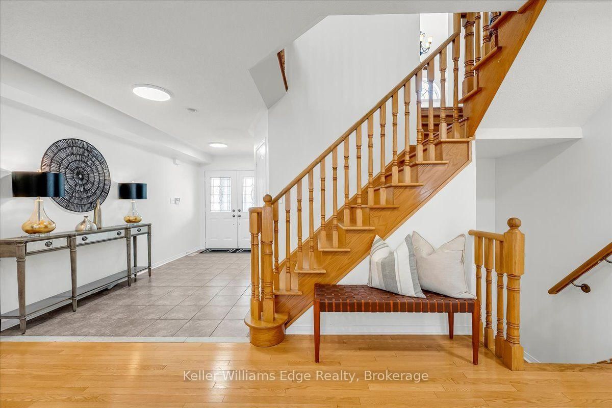 2456 Pathfinder Drive • Burlington, ON photo 9