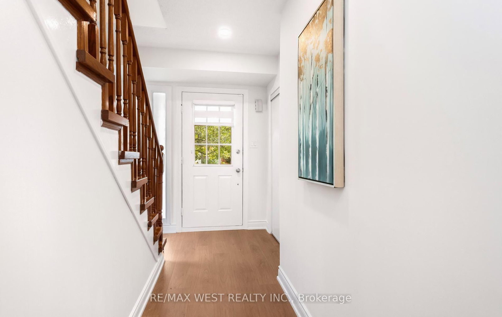 5239 Bushelgrove Circle • Mississauga, ON photo 3