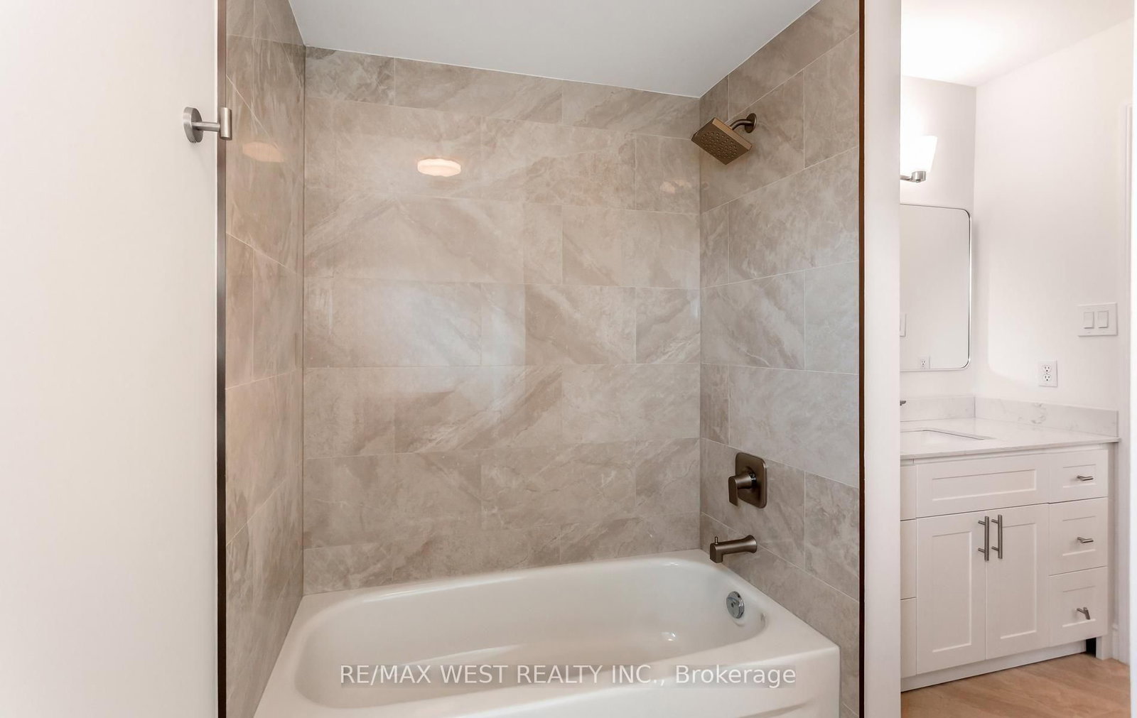 5239 Bushelgrove Circle • Mississauga, ON photo 33