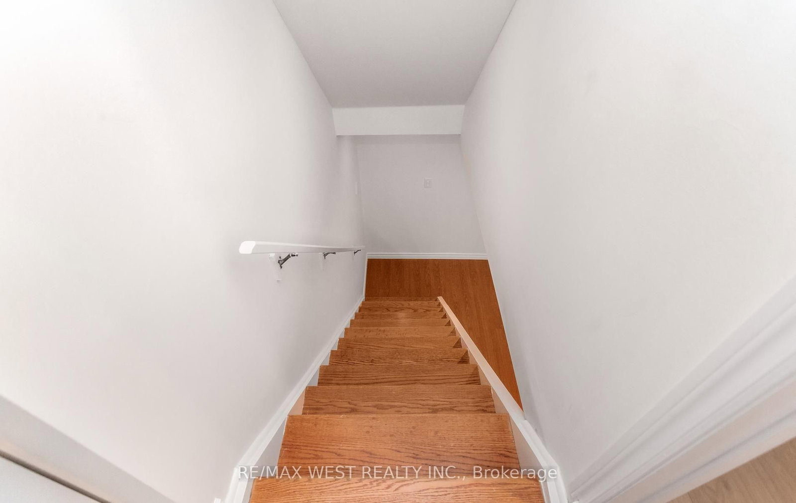5239 Bushelgrove Circle • Mississauga, ON photo 35