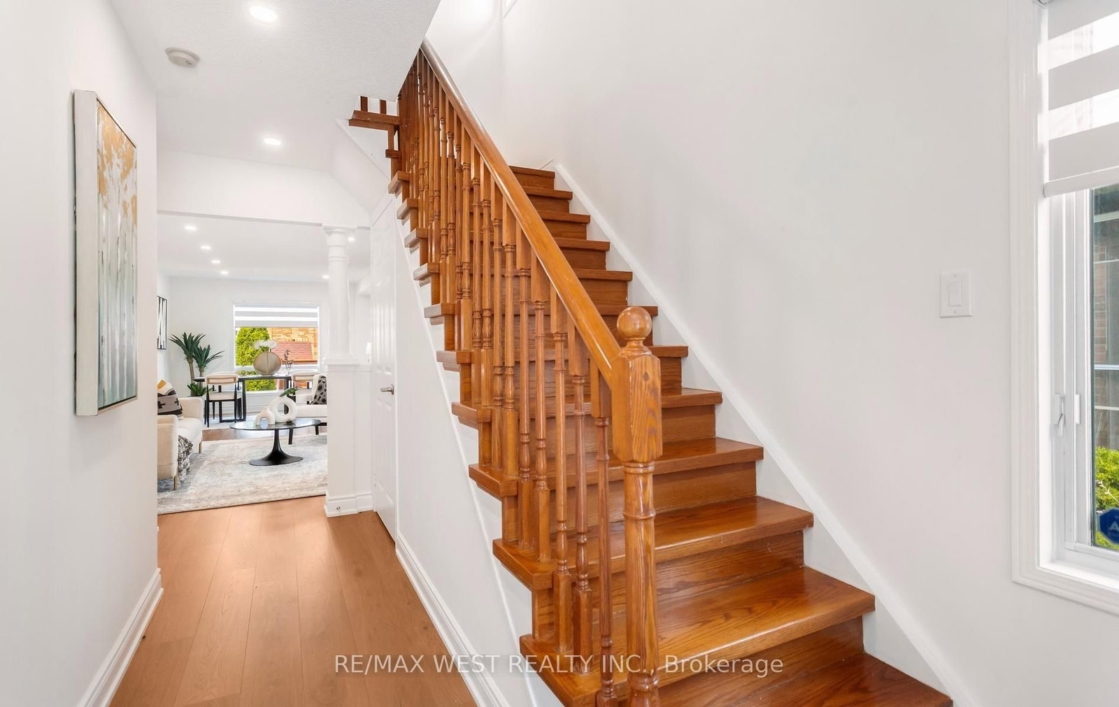 5239 Bushelgrove Circle • Mississauga, ON photo 4