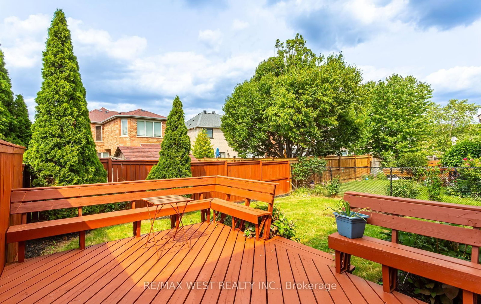 5239 Bushelgrove Circle • Mississauga, ON photo 47