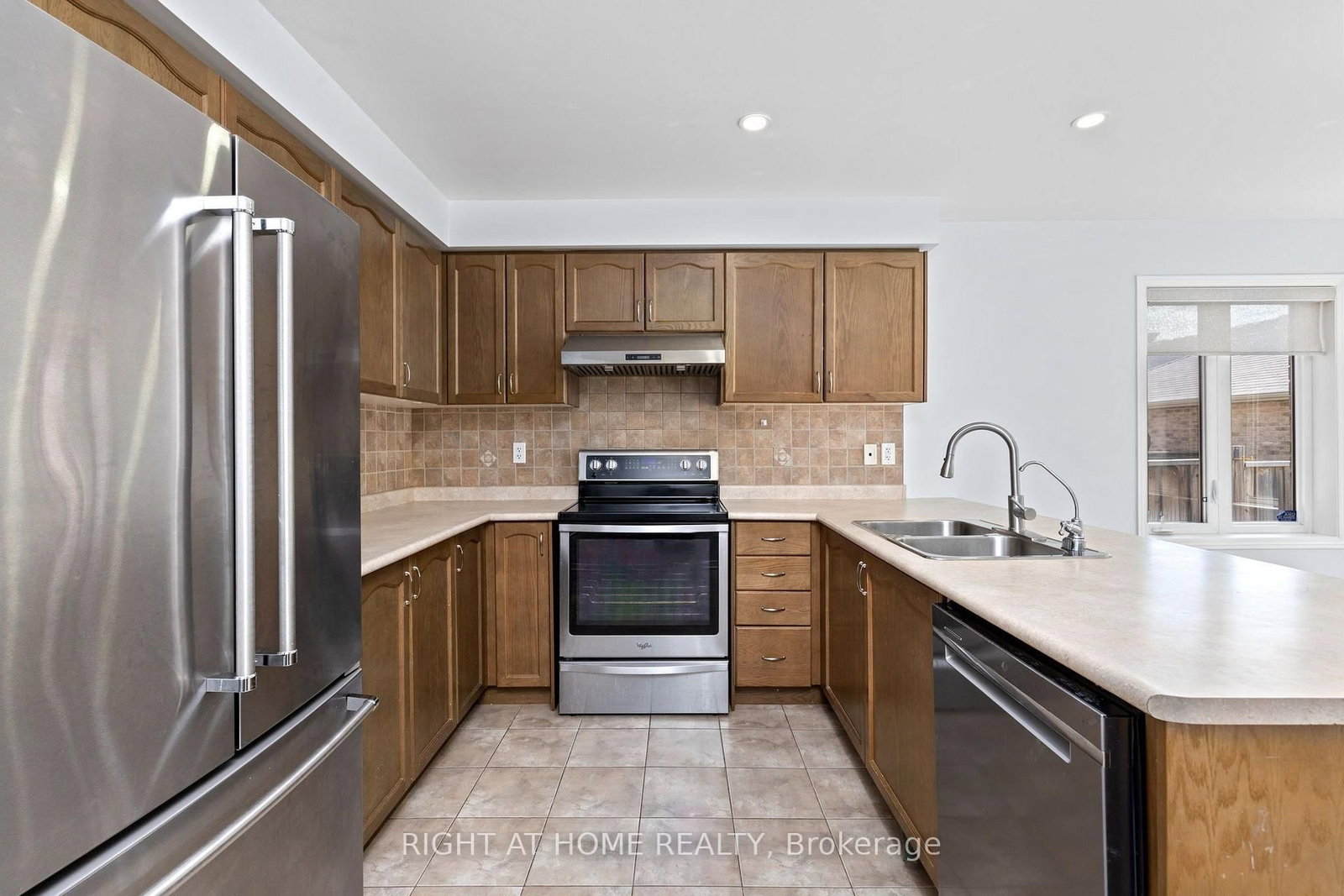 3128 Robert Brown Boulevard • Oakville, ON photo 11
