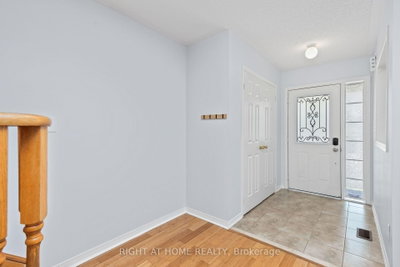 3128 Robert Brown Boulevard • Oakville, ON photo 3