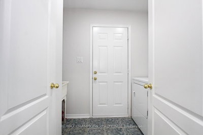 28 Egypt Brampton,ON L6R 2W3 — Photo 16