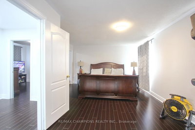 28 Egypt Brampton,ON L6R 2W3 — Photo 17