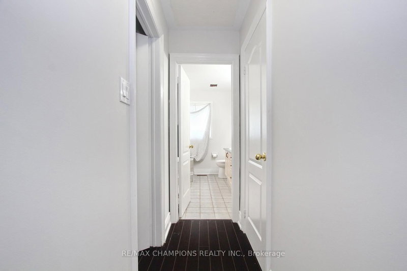 28 Egypt Brampton,ON L6R 2W3 — Photo 22