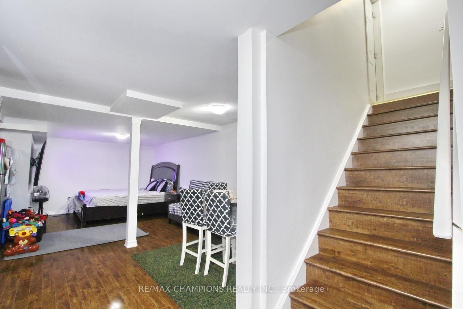 28 Egypt Brampton,ON L6R 2W3 — Photo 34