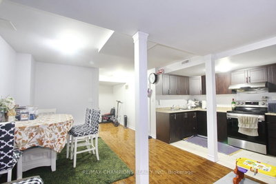 28 Egypt Brampton,ON L6R 2W3 — Photo 37