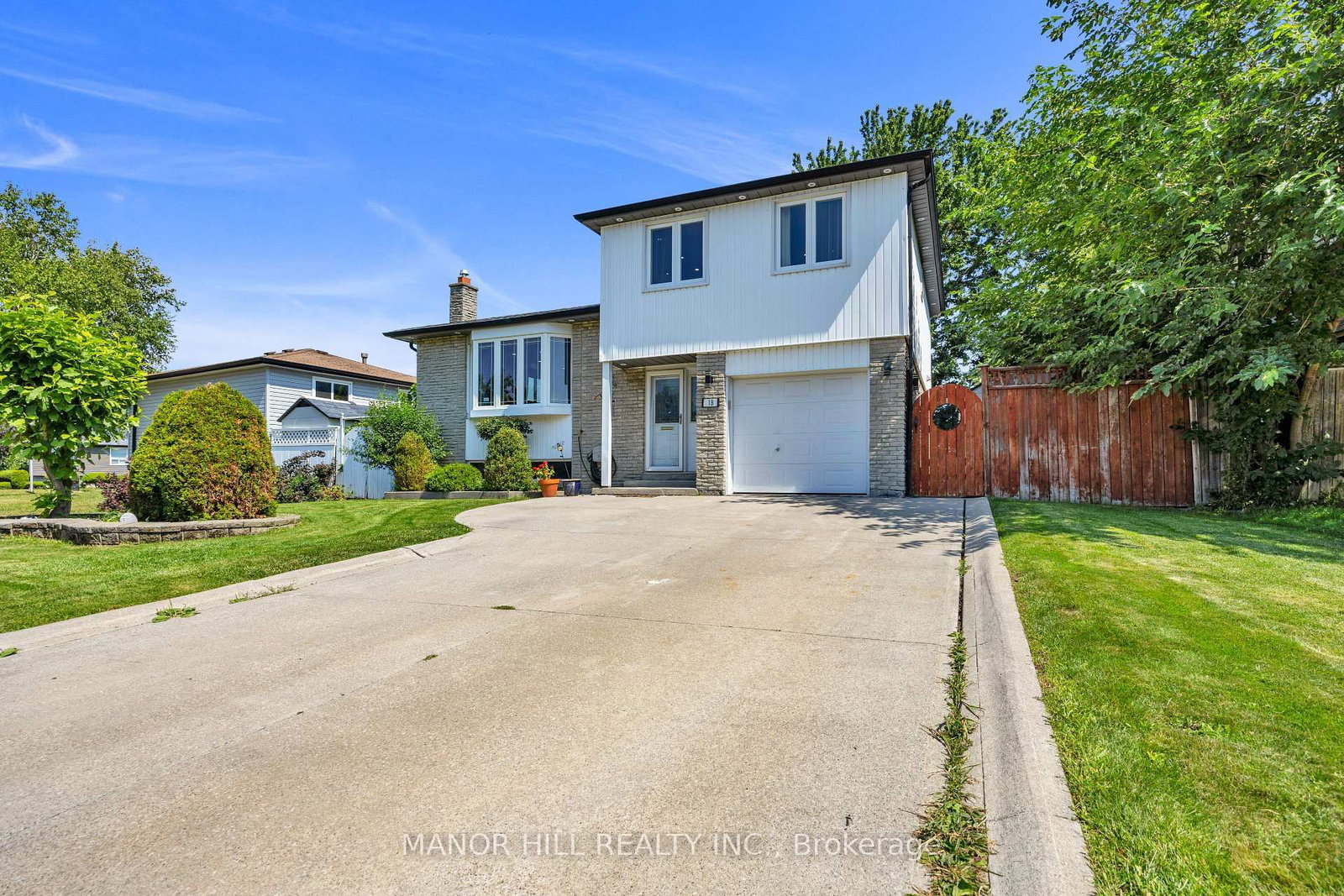 18 Greenbriar Brampton,ON L6S 1V9