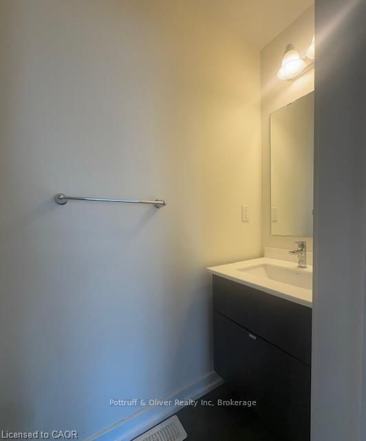 166 Squire Oakville,ON L6H 0L7 — Photo 3