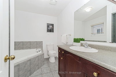 29 Prudhomme Brampton,ON L6R 0G9 — Photo 25