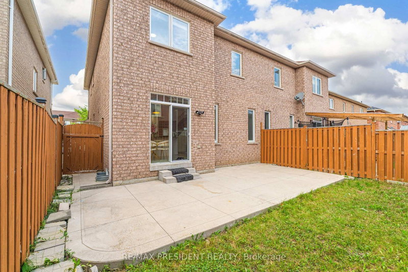 29 Prudhomme Brampton,ON L6R 0G9 — Photo 36
