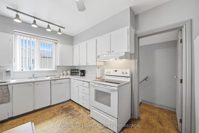 1290 Strathy Mississauga,ON L5E 2K8 — Photo 15