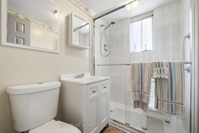 1290 Strathy Mississauga,ON L5E 2K8 — Photo 18