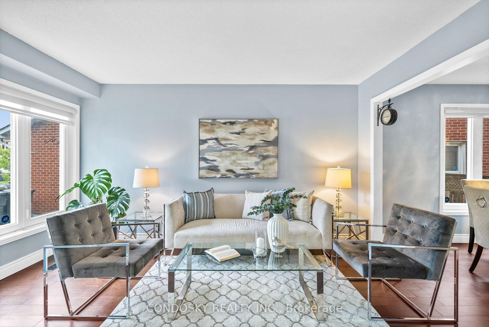 6182 Duford Drive • Mississauga, ON photo 3