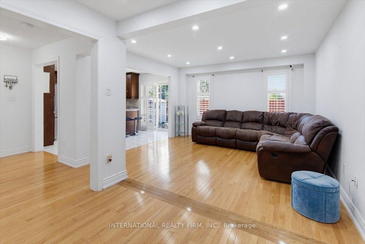 26 Mauve Drive • Brampton, ON photo 12