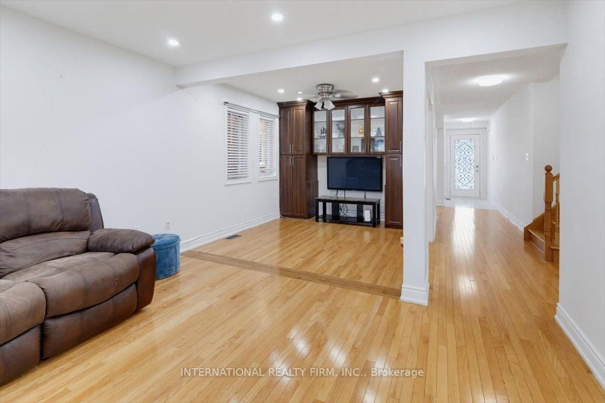 26 Mauve Drive • Brampton, ON photo 13