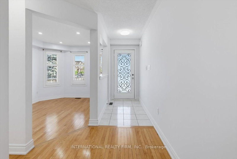26 Mauve Brampton,ON L6P 2M8 — Photo 5