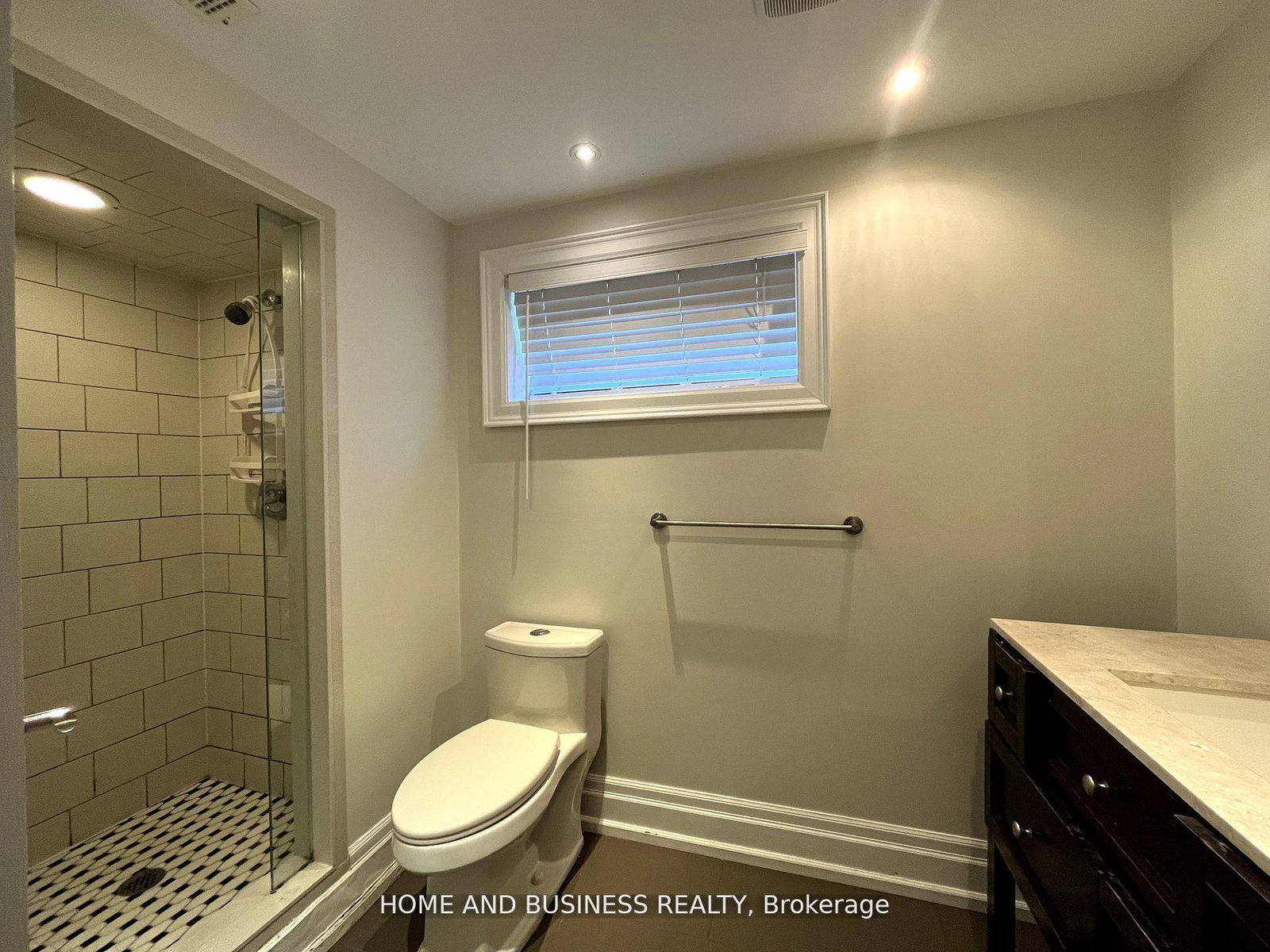 376 Ashbury Road • Oakville, ON photo 14