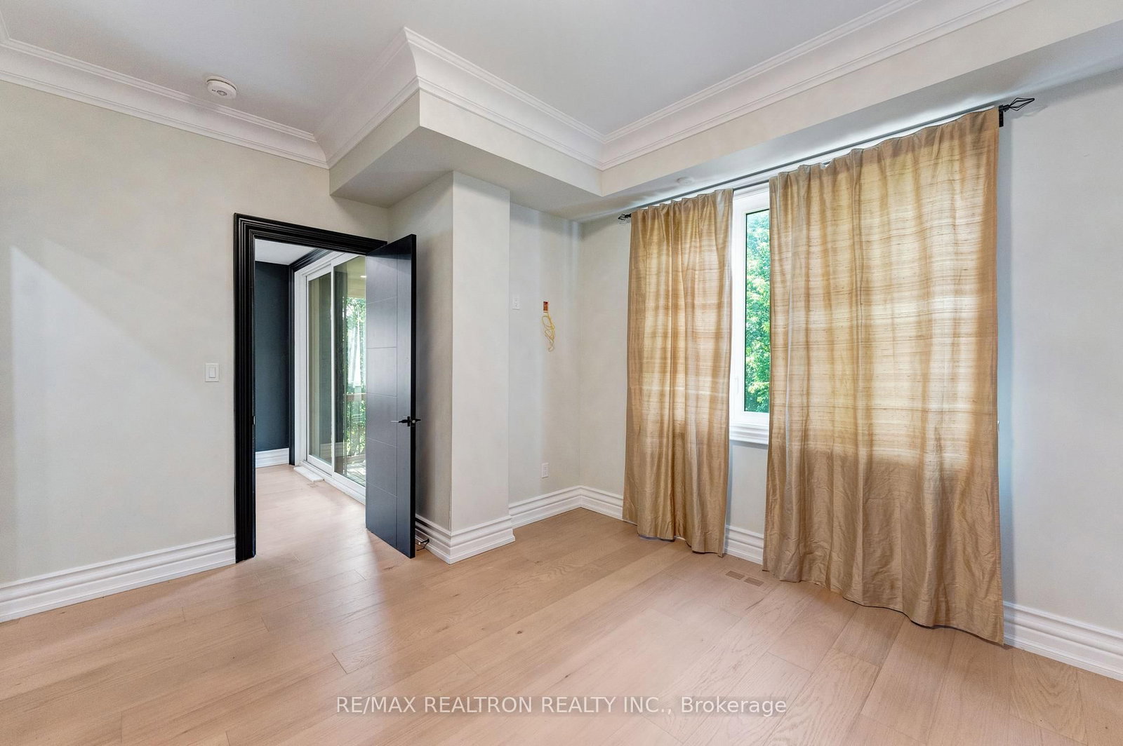 32 Bradfield Avenue W • Toronto, ON photo 20