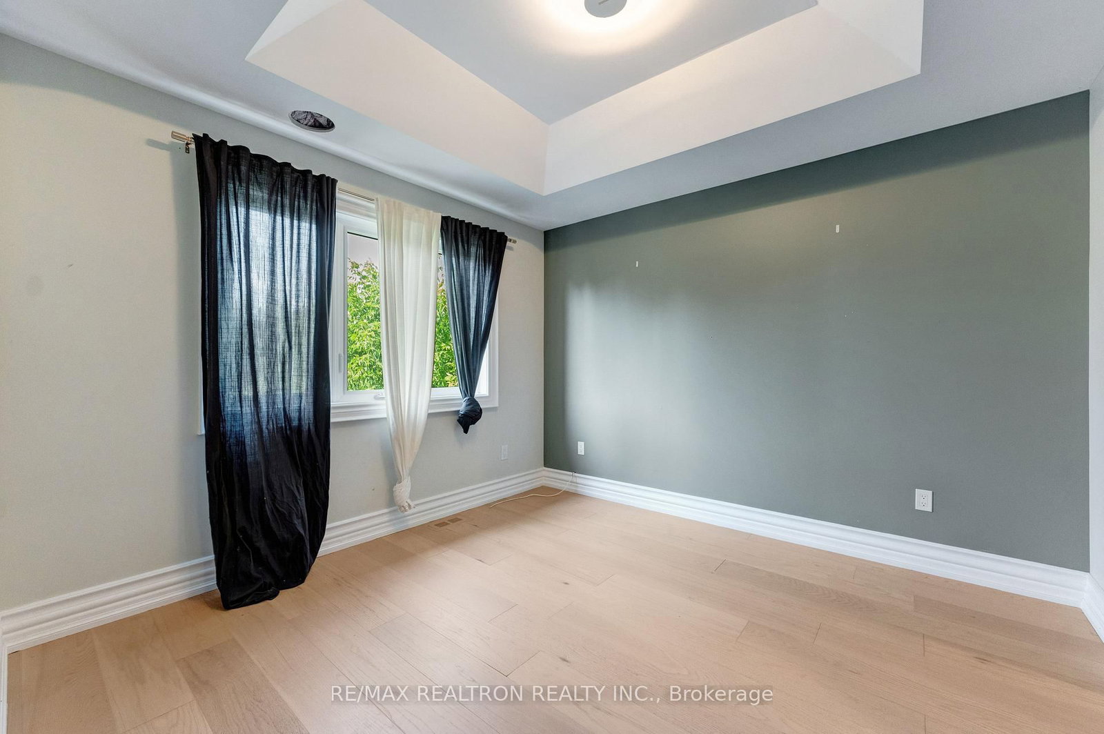 32 Bradfield Avenue W • Toronto, ON photo 25