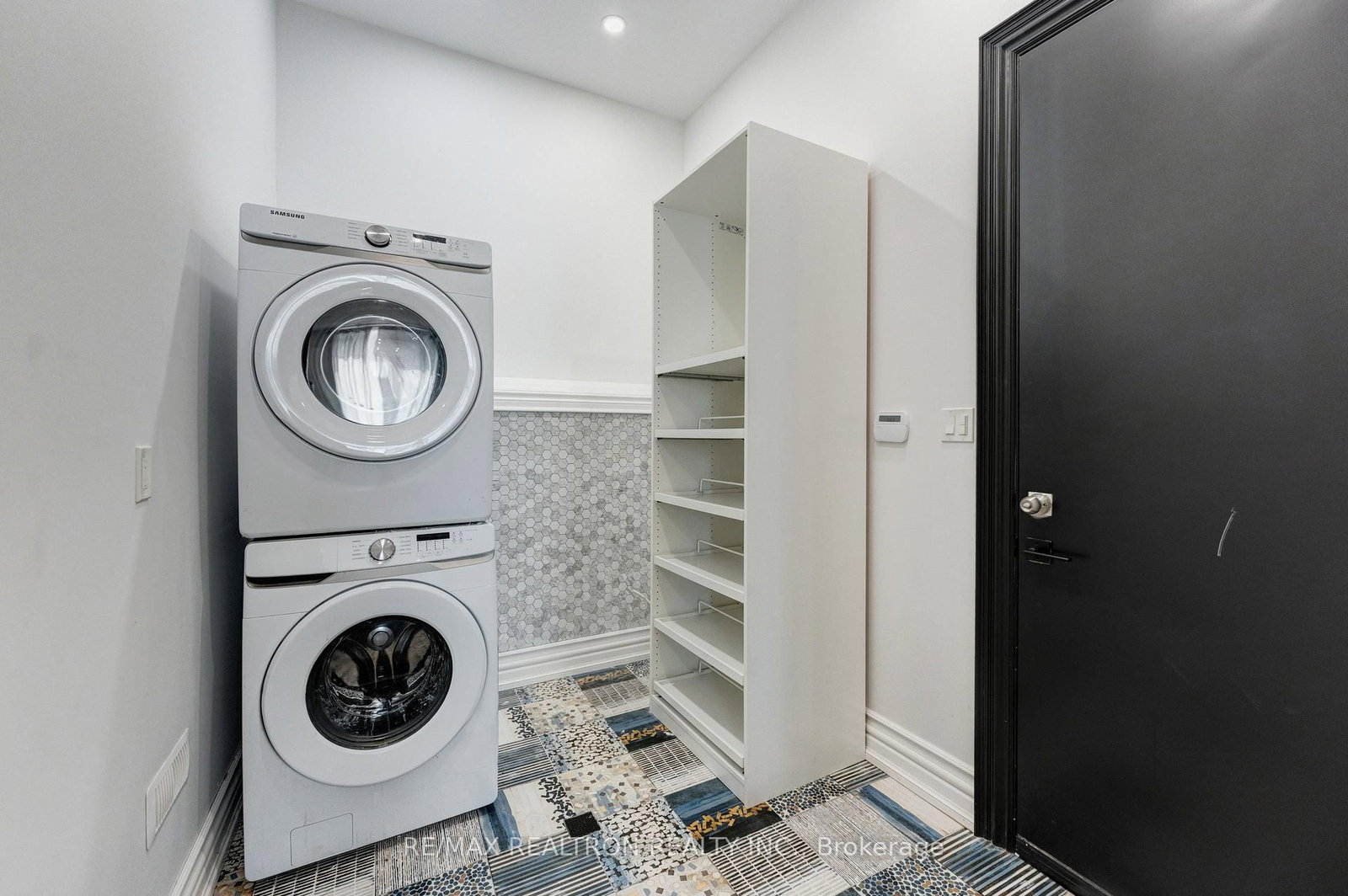 32 Bradfield Avenue W • Toronto, ON photo 35
