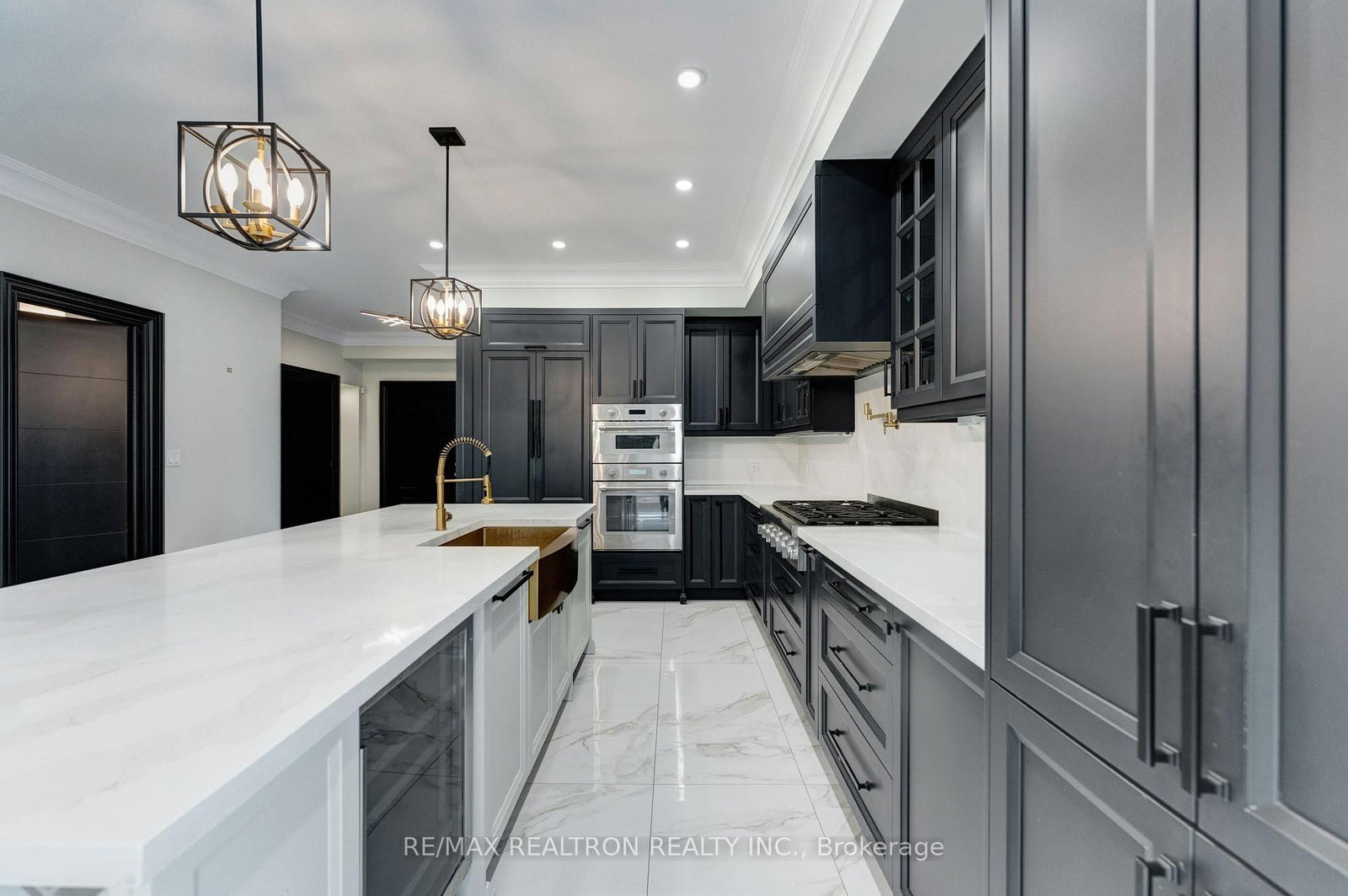32 Bradfield Avenue W • Toronto, ON photo 45