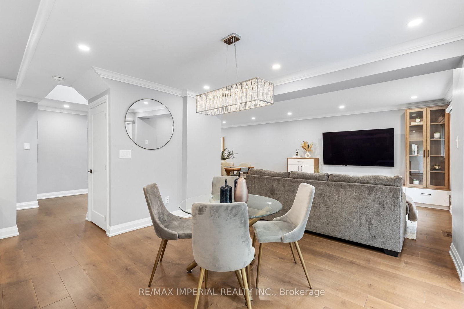 311 Youngstown Avenue • Mississauga, ON photo 10