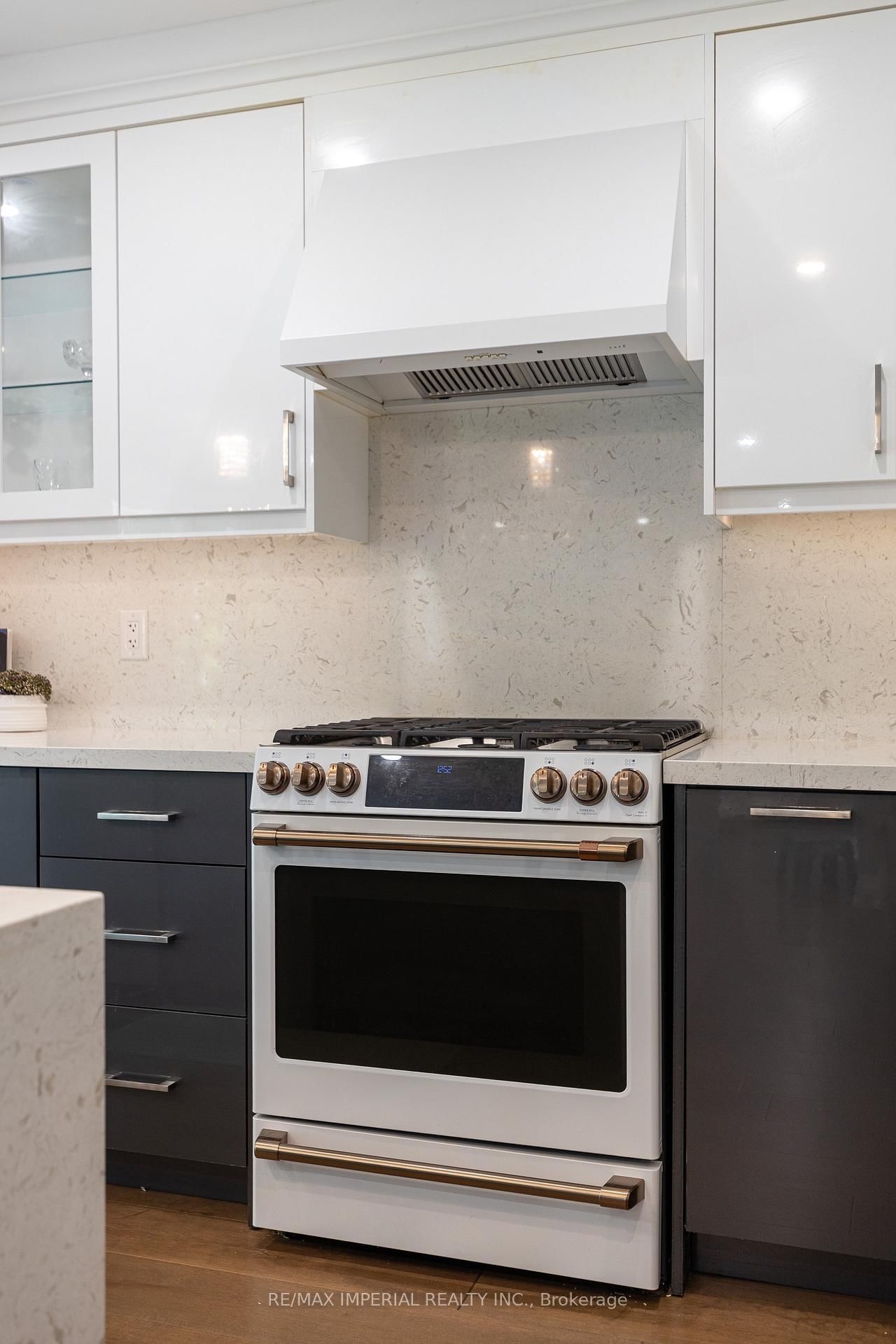 311 Youngstown Avenue • Mississauga, ON photo 15