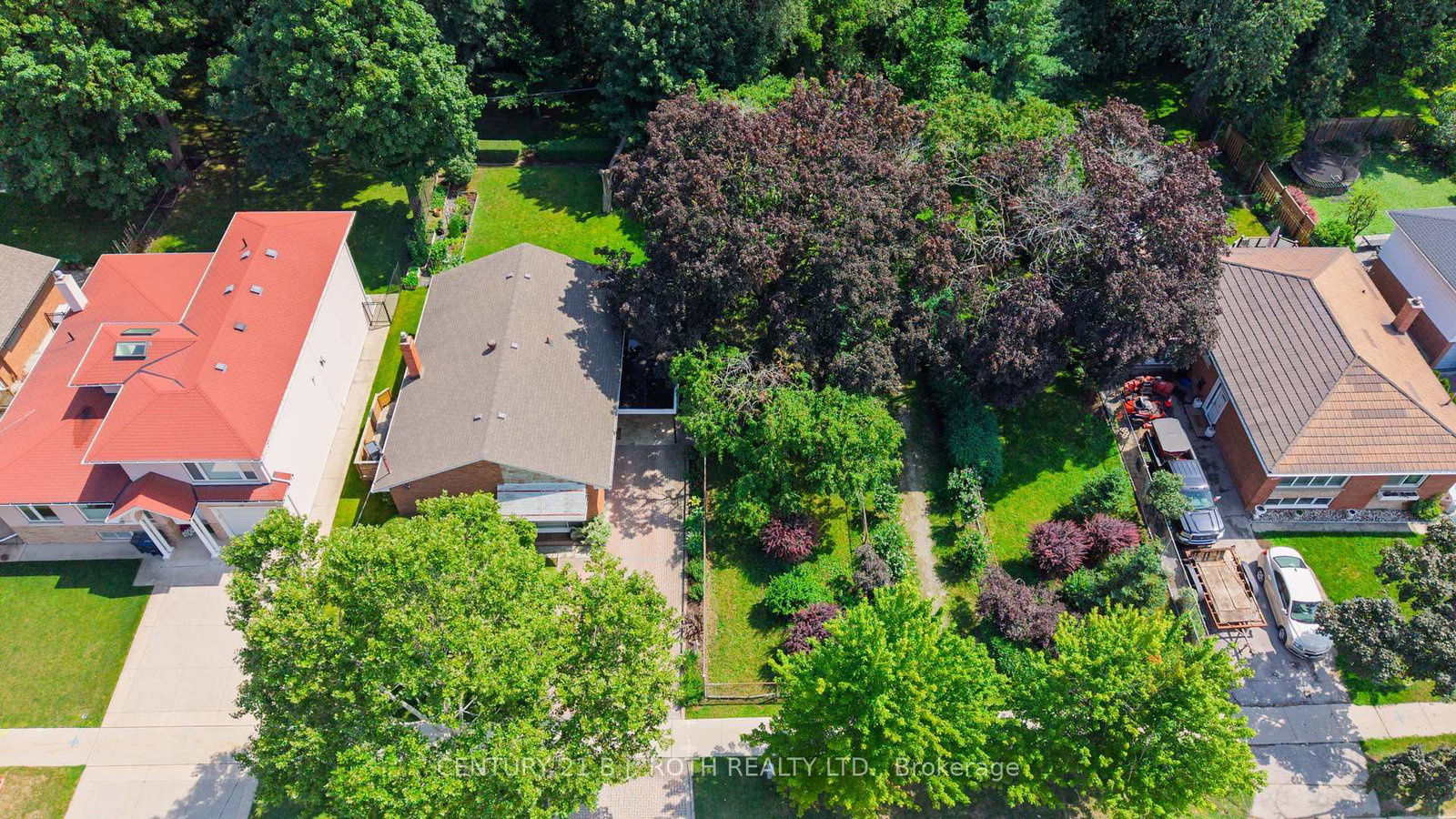 109 Wincott Drive • Toronto, ON photo 44