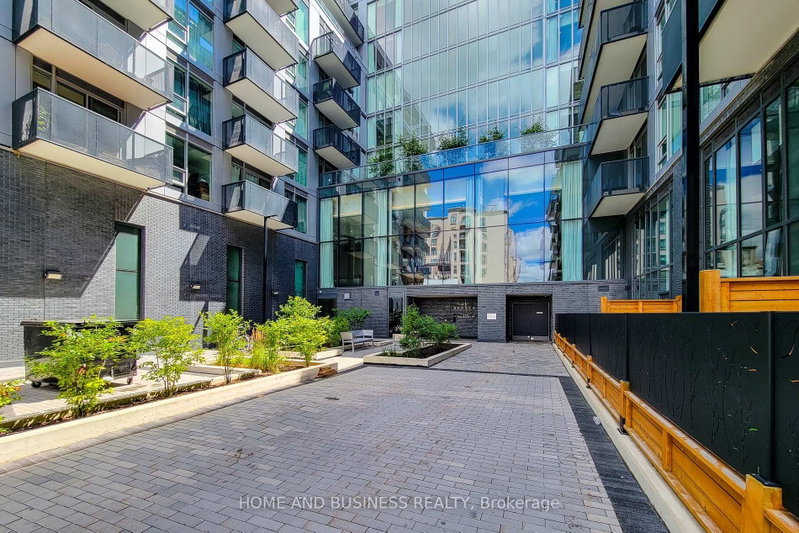 710 - 2450 Old Bronte Road E