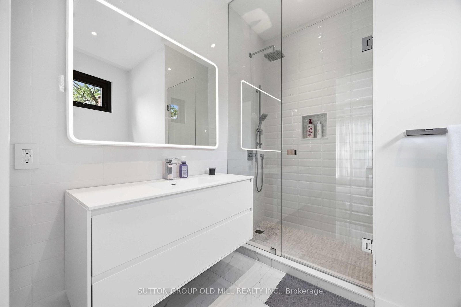 18 Herne Hill • Toronto, ON photo 30