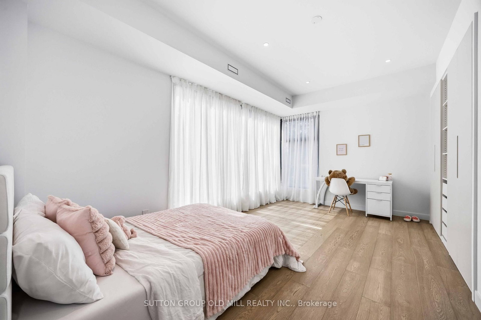 18 Herne Hill • Toronto, ON photo 31