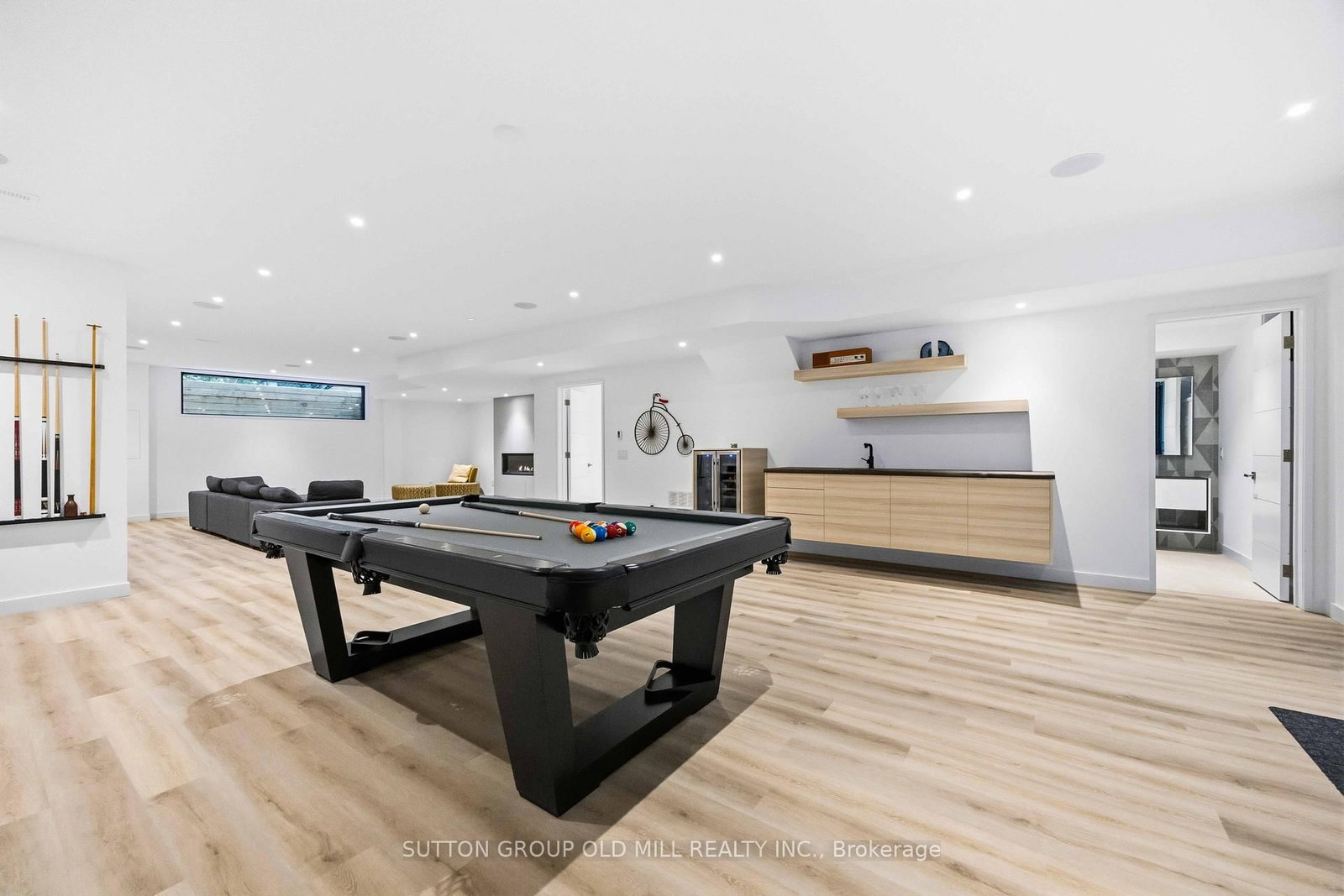 18 Herne Hill • Toronto, ON photo 40