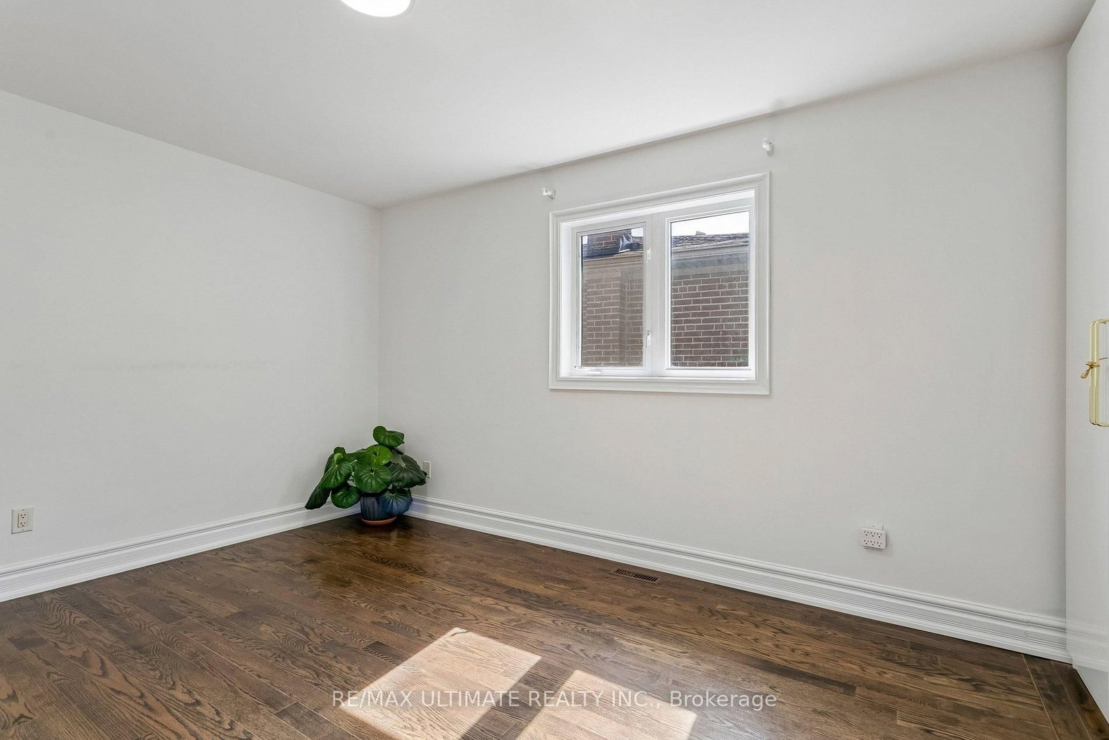 73 Bonnyview Drive • Toronto, ON photo 34