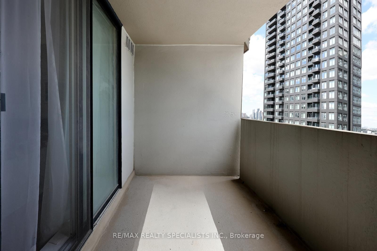 330 Rathburn Road W • #1507 • Mississauga, ON photo 23