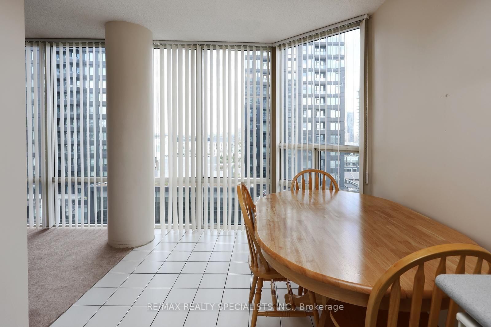 330 Rathburn Road W • #1507 • Mississauga, ON photo 9