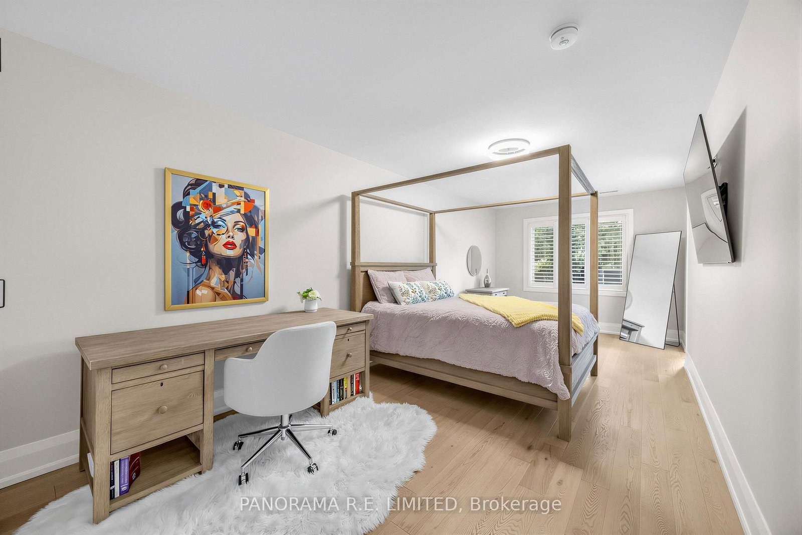14 Agar Crescent • Toronto, ON photo 11