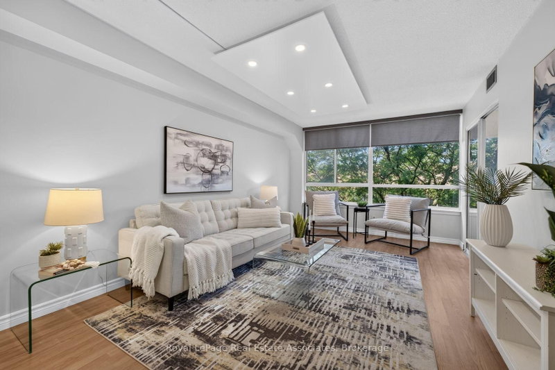 221 - 1001 Cedarglen Gate
