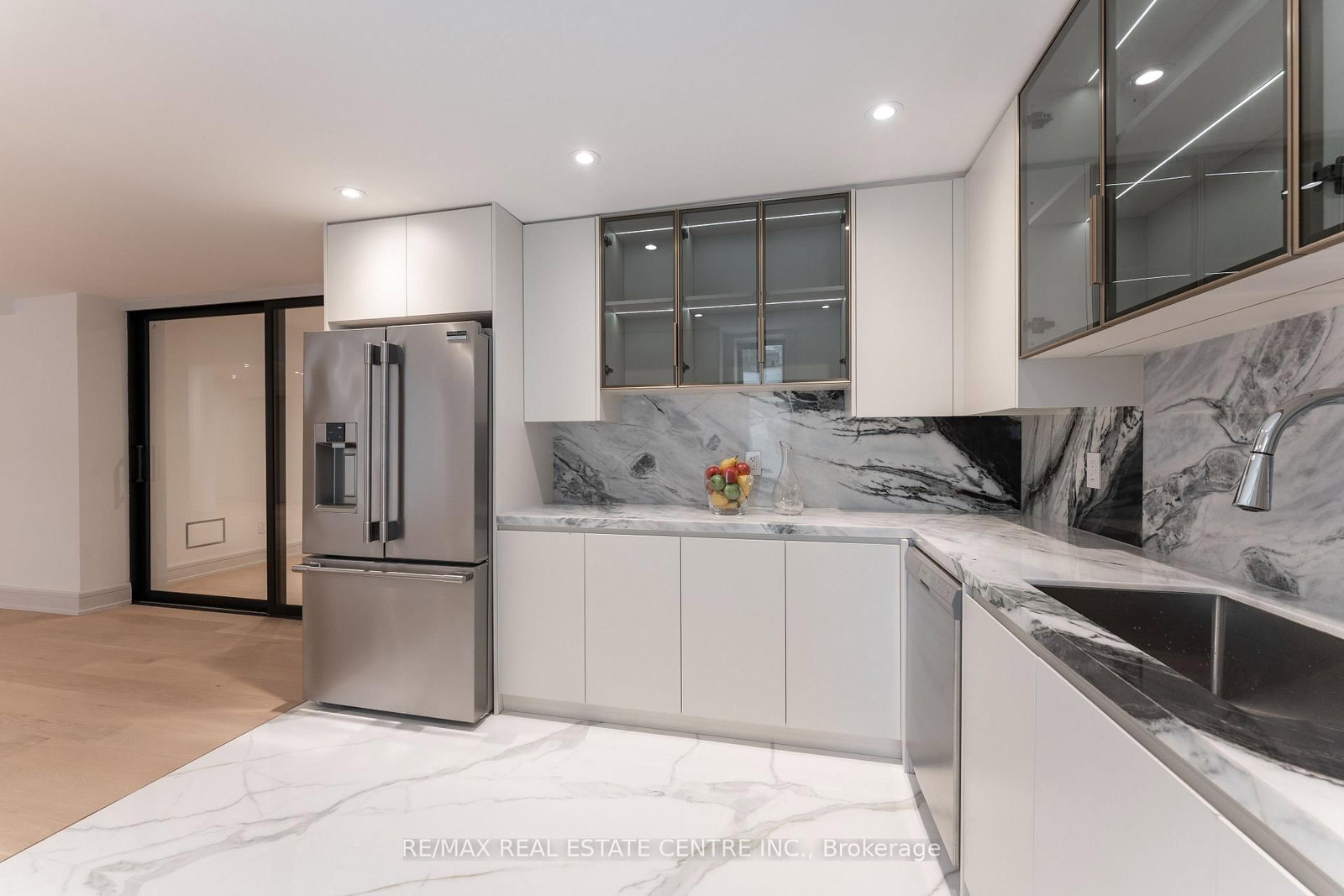 491 Fourth Line • Oakville, ON photo 43