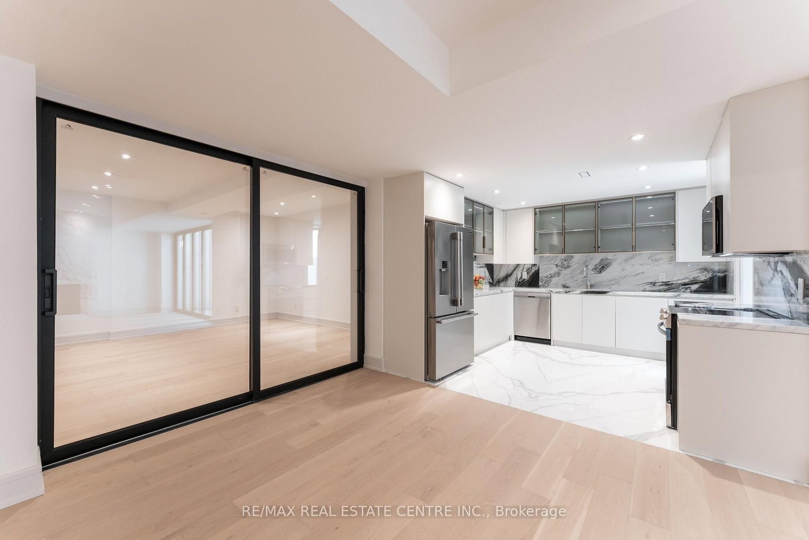 491 Fourth Line • Oakville, ON photo 44