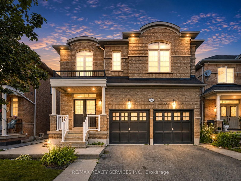 16 Fallgate Drive