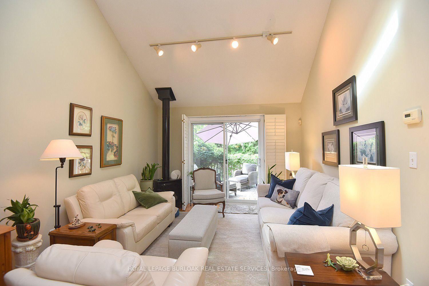 476 Walkers Line • #13 • Burlington, ON photo 13