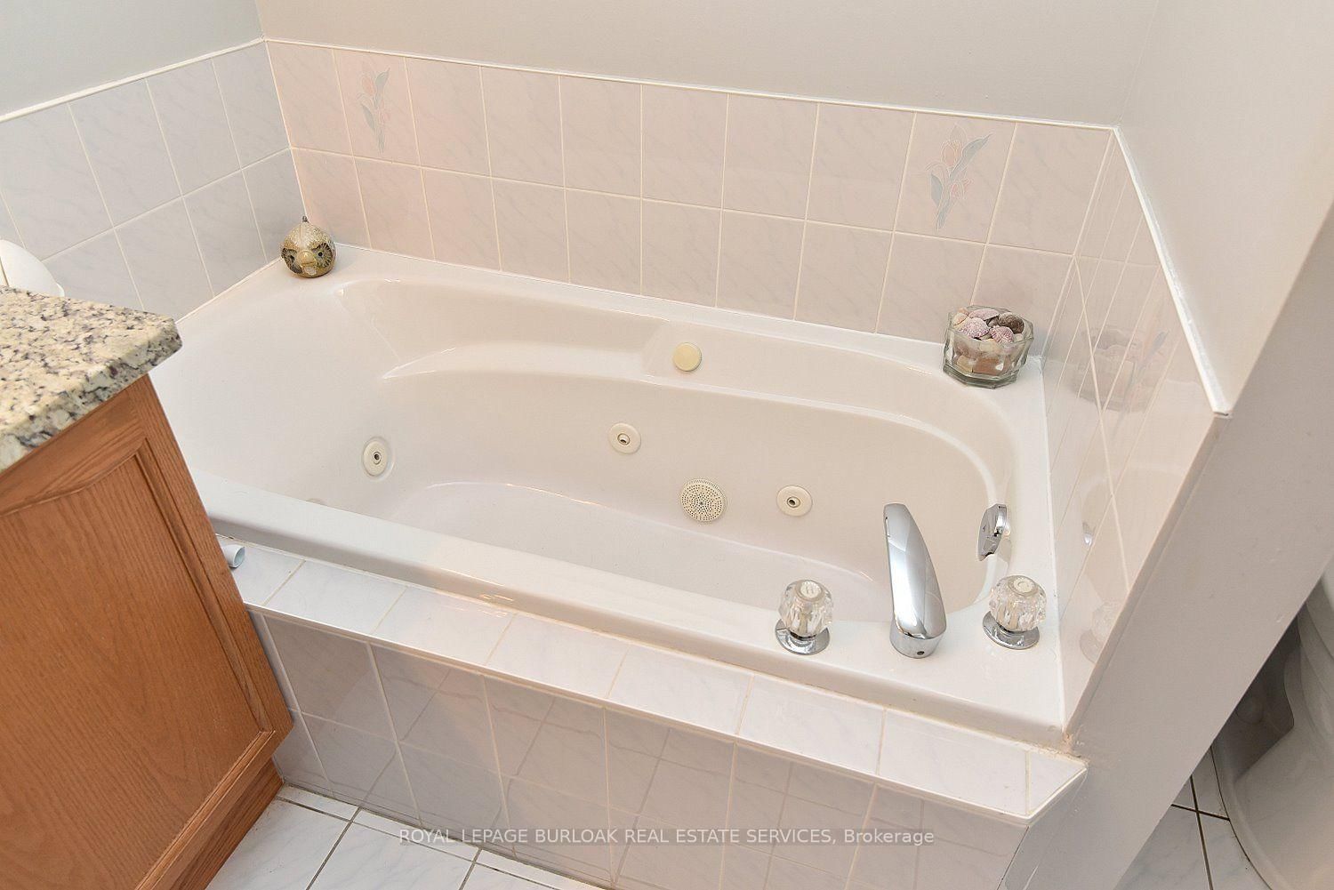 476 Walkers Line • #13 • Burlington, ON photo 31