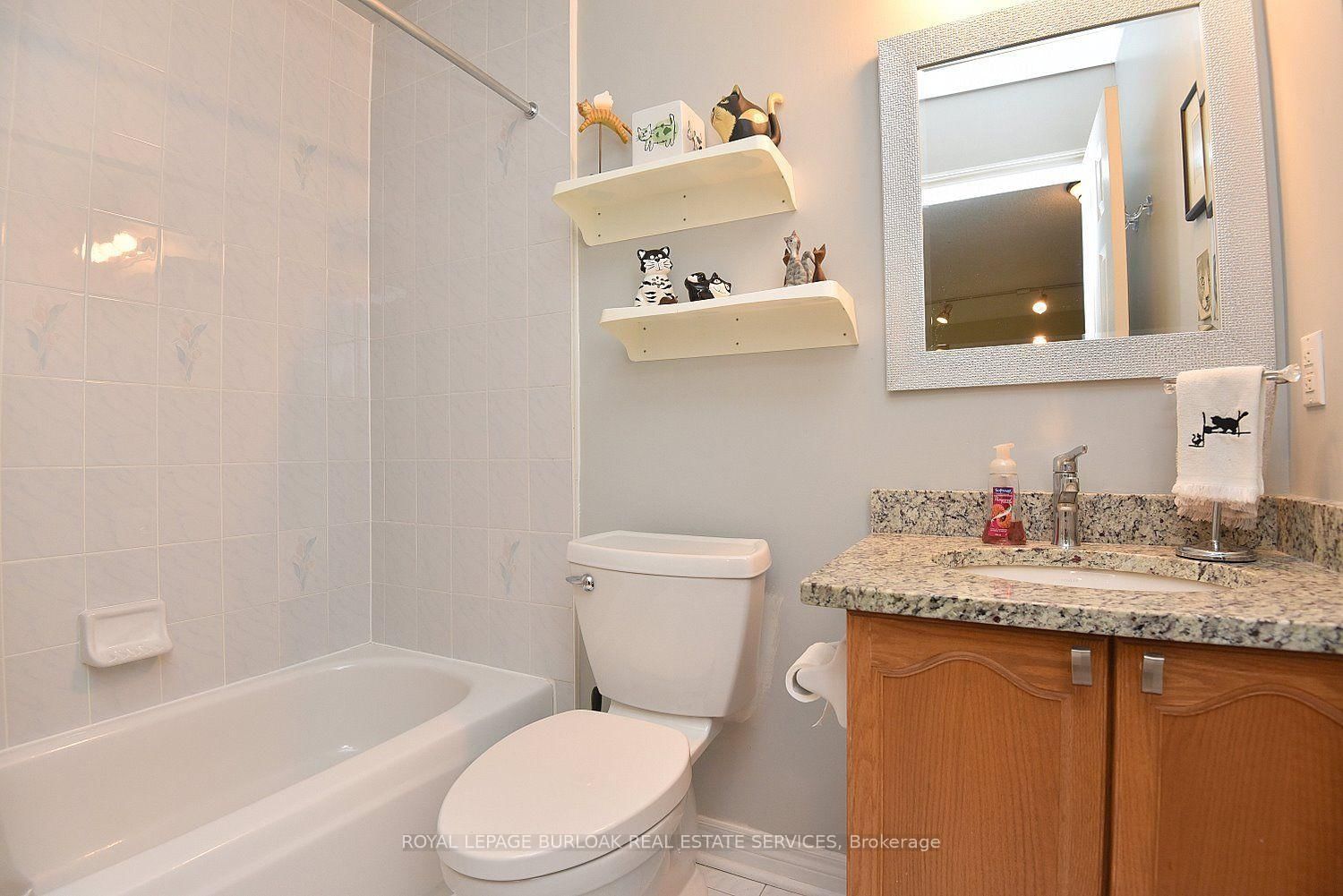 476 Walkers Line • #13 • Burlington, ON photo 36