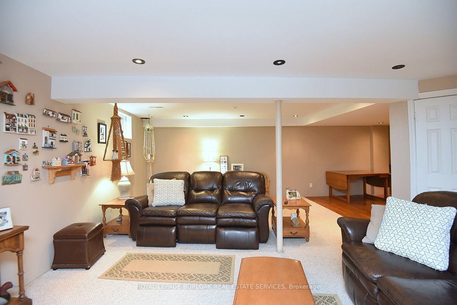 476 Walkers Line • #13 • Burlington, ON photo 38