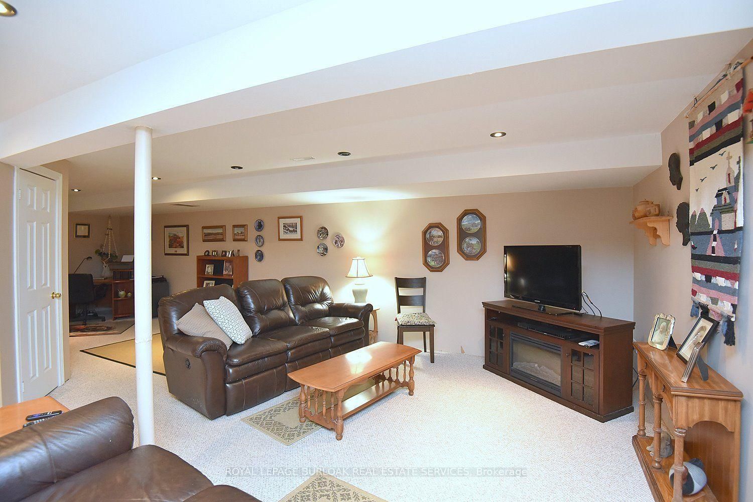 476 Walkers Line • #13 • Burlington, ON photo 39
