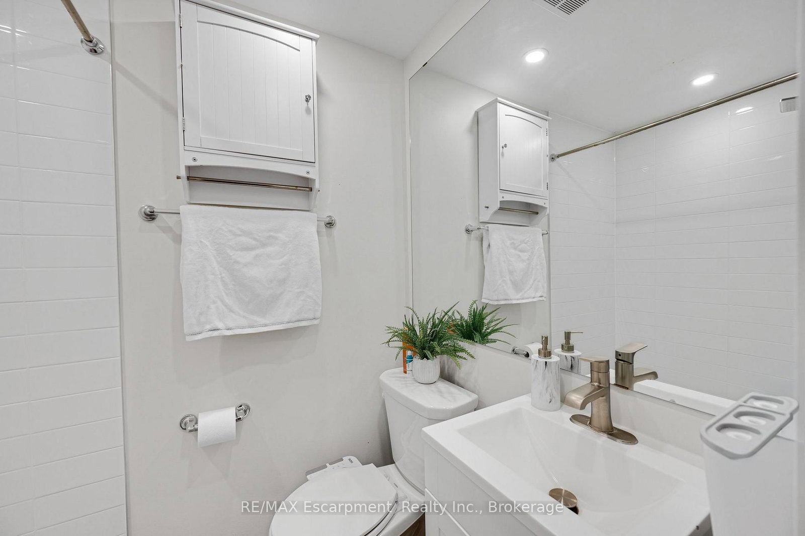 2265 Middlesmoor Crescent • Burlington, ON photo 23